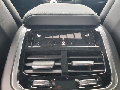 2026 Volvo XC60 B5 Ultra Black Edition