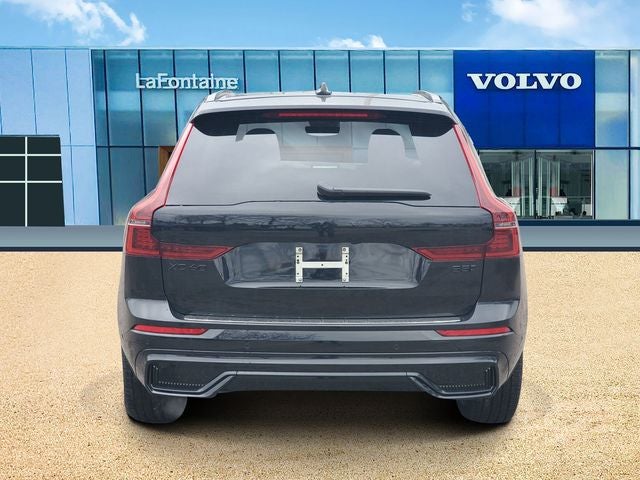 2026 Volvo XC60 B5 Ultra Black Edition