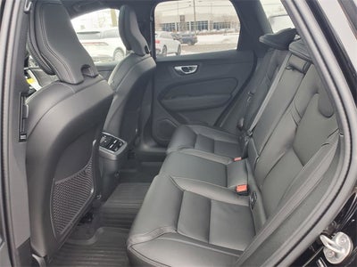 2026 Volvo XC60 B5 Ultra Black Edition