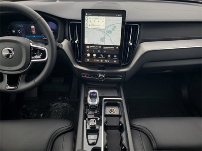 2026 Volvo XC60 B5 Ultra Black Edition