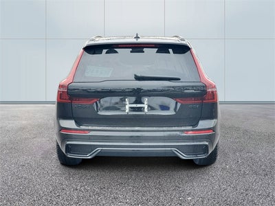 2026 Volvo XC60 B5 Ultra Black Edition