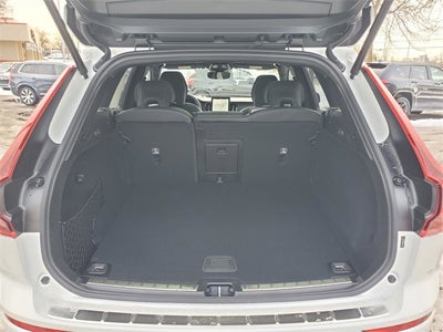 2026 Volvo XC60 B5 Ultra Black Edition