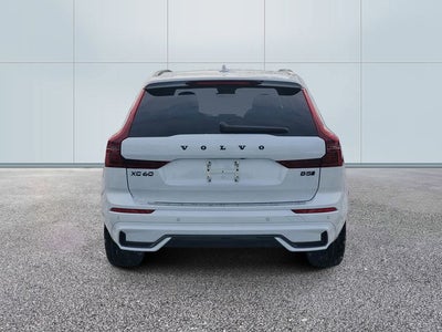 2026 Volvo XC60 B5 Ultra Black Edition