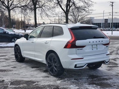 2026 Volvo XC60 B5 Ultra Black Edition