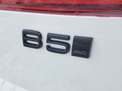 2026 Volvo XC60 B5 Ultra Black Edition