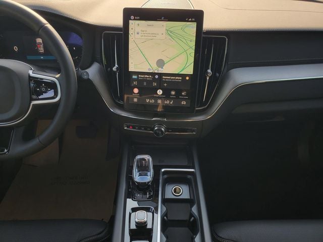 2026 Volvo XC60 B5 Ultra Black Edition
