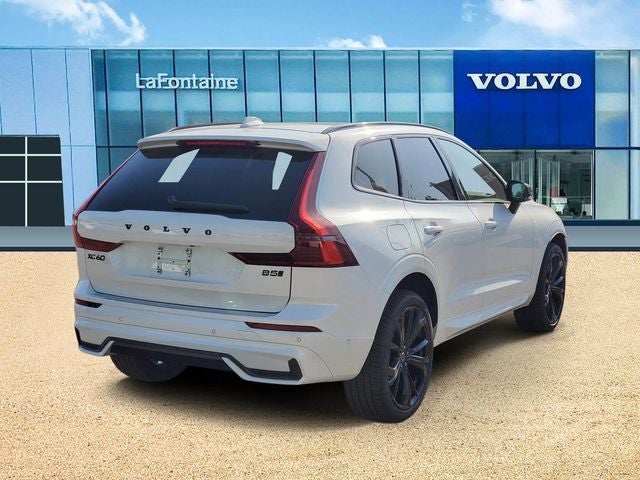 2026 Volvo XC60 B5 Ultra Black Edition