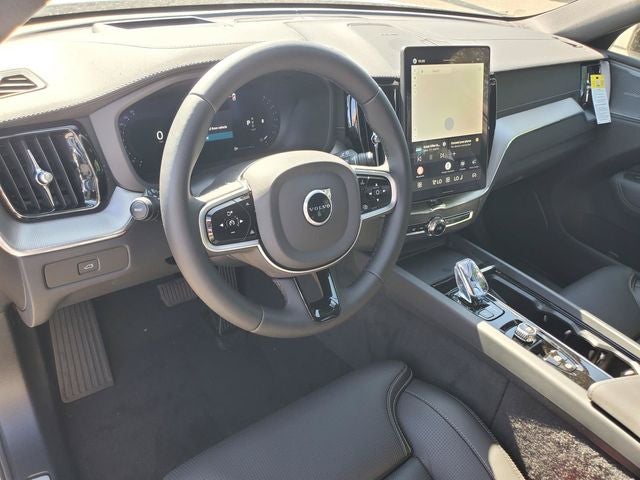 2026 Volvo XC60 B5 Ultra Black Edition