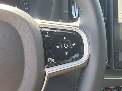 2026 Volvo XC60 B5 Ultra Black Edition
