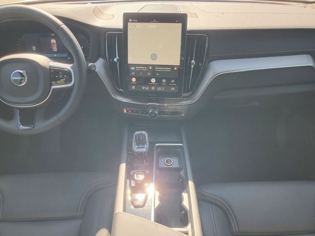 2026 Volvo XC60 B5 Ultra Black Edition