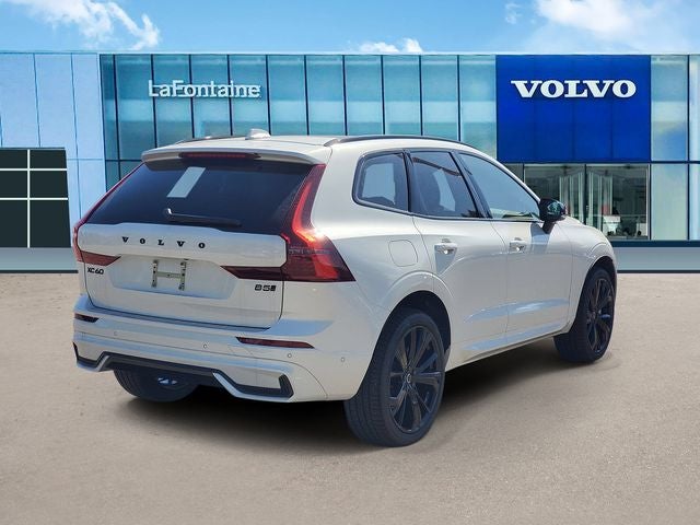 2026 Volvo XC60 B5 Ultra Black Edition
