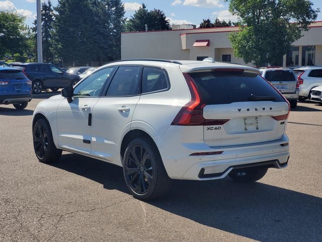 2026 Volvo XC60 B5 Ultra Black Edition