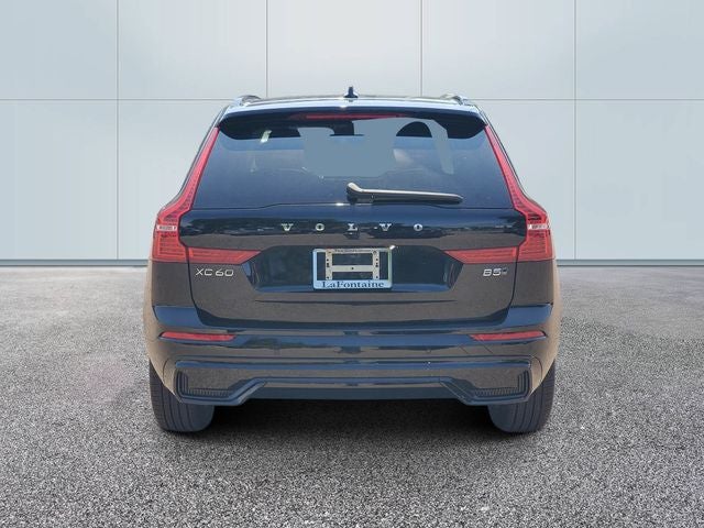 2025 Volvo XC60 B5 Core