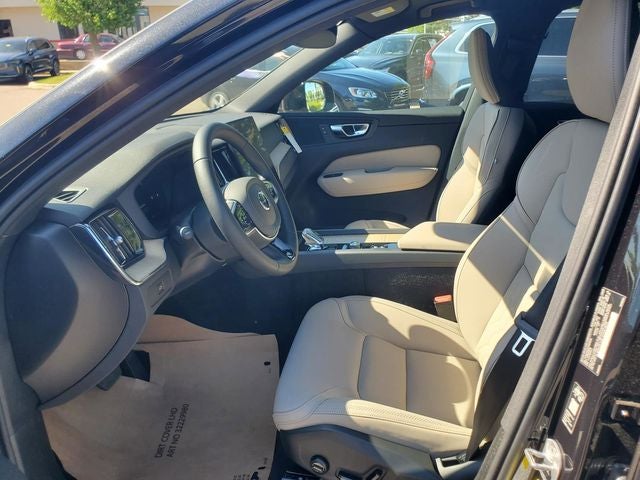 2026 Volvo XC60 B5 Core