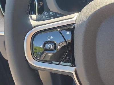 2026 Volvo XC60 B5 Core