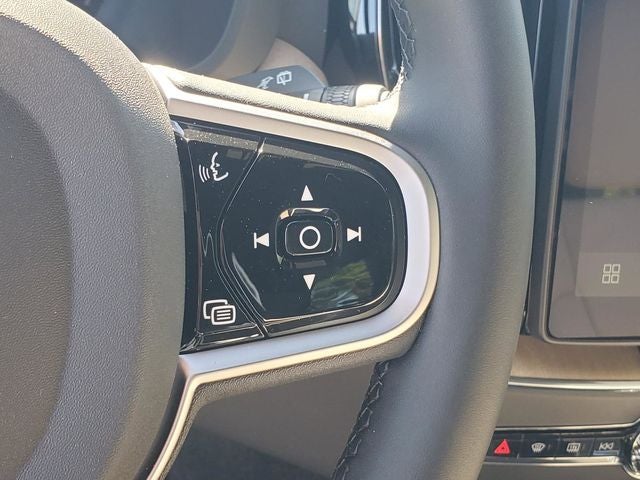 2026 Volvo XC60 B5 Core