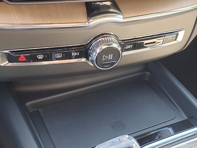 2026 Volvo XC60 B5 Core