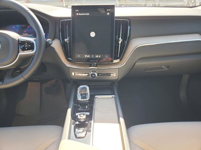 2026 Volvo XC60 B5 Core