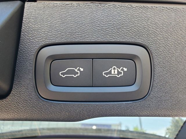 2026 Volvo XC60 B5 Core