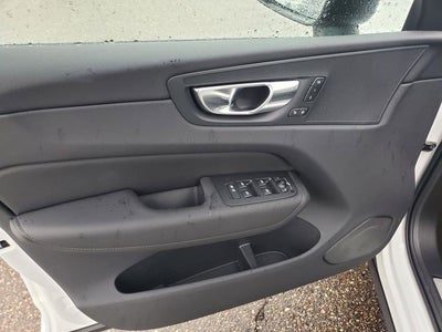 2026 Volvo XC60 B5 Core