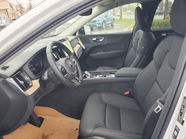 2026 Volvo XC60 B5 Core