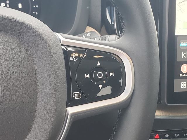 2026 Volvo XC60 B5 Core