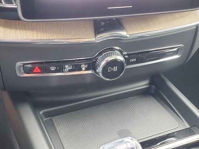 2026 Volvo XC60 B5 Core