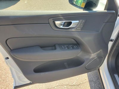 2026 Volvo XC60 B5 Core