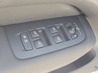 2026 Volvo XC60 B5 Core