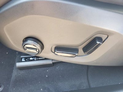 2026 Volvo XC60 B5 Core