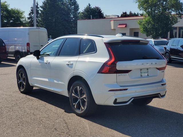 2026 Volvo XC60 B5 Core