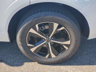 2026 Volvo XC60 B5 Core