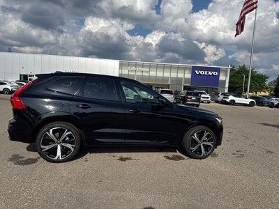 2025 Volvo XC60 B5 Ultra