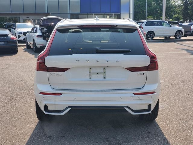 2026 Volvo XC60 B5 Ultra