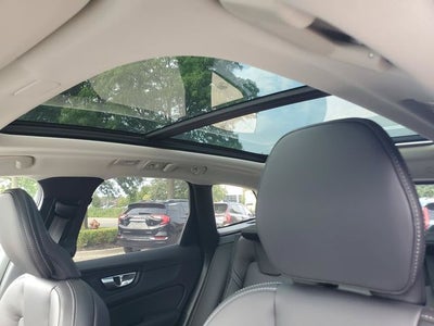 2026 Volvo XC60 B5 Ultra