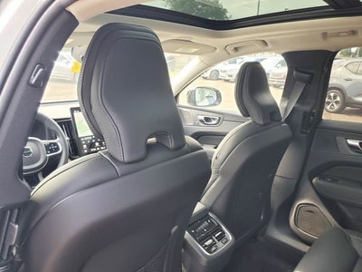 2026 Volvo XC60 B5 Ultra