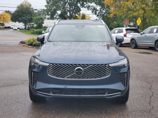 2027 Volvo XC90 B5 Plus