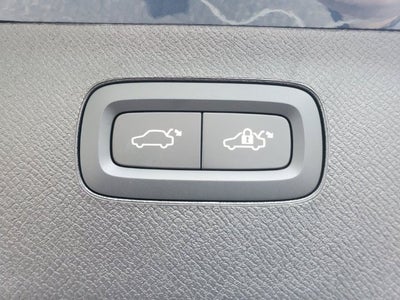 2027 Volvo XC90 B5 Plus