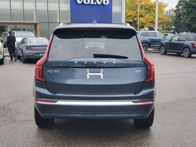 2027 Volvo XC90 B5 Plus
