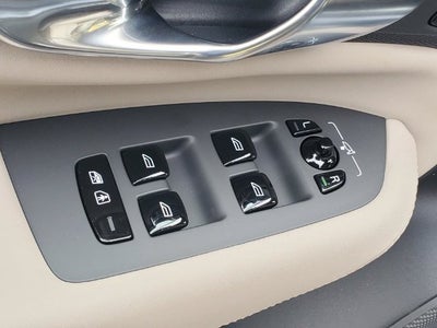 2027 Volvo XC90 B5 Core