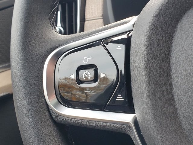 2027 Volvo XC90 B5 Core