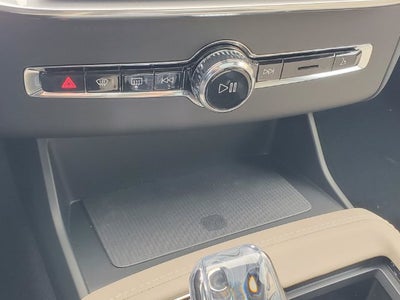 2027 Volvo XC90 B5 Core