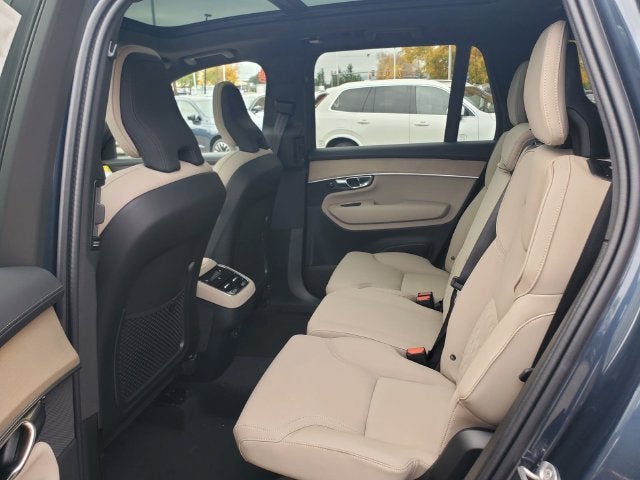 2027 Volvo XC90 B5 Core