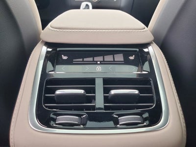 2027 Volvo XC90 B5 Core