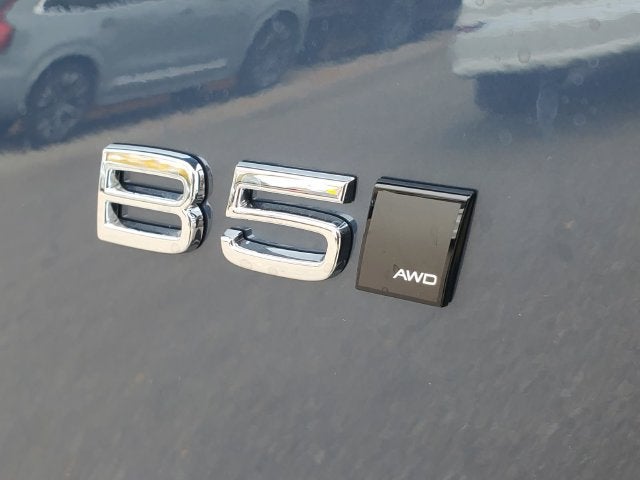 2027 Volvo XC90 B5 Core