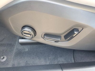 2027 Volvo XC60 B5 Plus