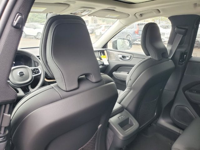 2027 Volvo XC60 B5 Plus