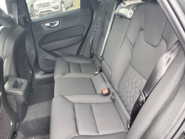 2027 Volvo XC60 B5 Plus