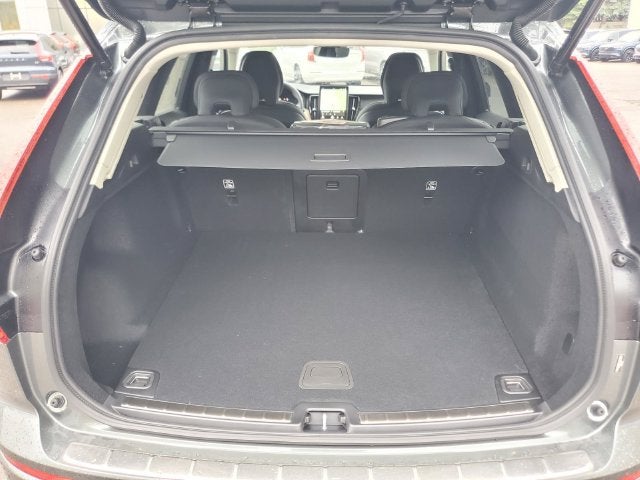 2027 Volvo XC60 B5 Plus