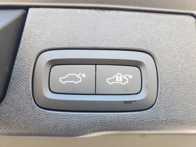 2027 Volvo XC60 B5 Plus